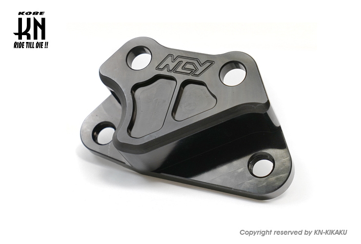 NCY フロントブレーキ キャリパーサポート【NMAX125/155(V1/V2